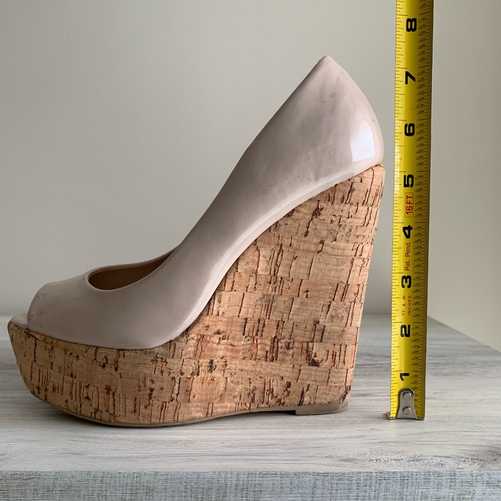 🌸 Beige Cork Wedges